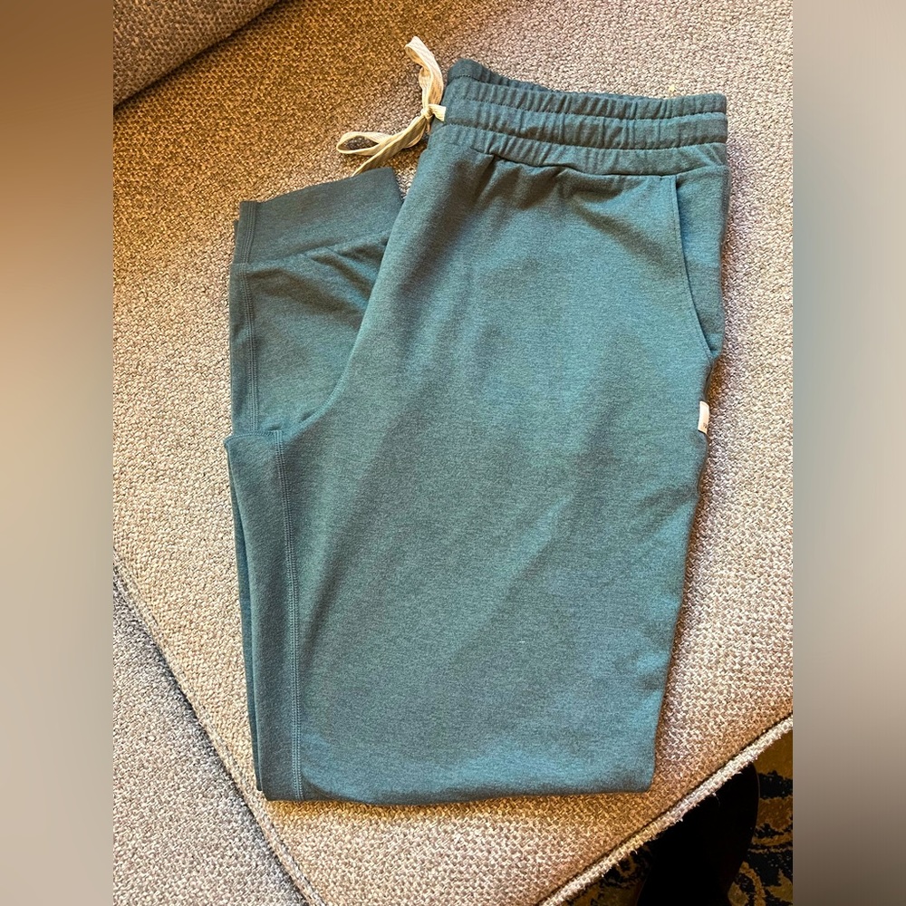 Women’s Vuori Performance Joggers